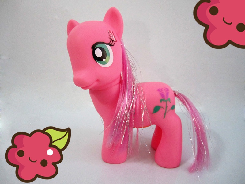 Size: 800x600 | Tagged: safe, derpibooru import, earth pony, pony, bootleg, brushable, figure, flower, g4, irl, photo, short, taobao, toy