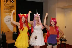 Size: 1023x682 | Tagged: apple bloom, armpits, artist needed, artist:rougeleaderred, cape, clothes, cosplay, cutie mark crusaders, derpibooru import, dragoncon, dragoncon 2012, human, irl, irl human, photo, safe, scootaloo, sweetie belle
