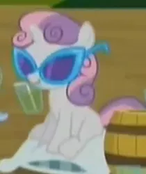 Size: 352x419 | Tagged: derpibooru import, lemonade, safe, screencap, solo, sunglasses, sweetie belle, twilight time