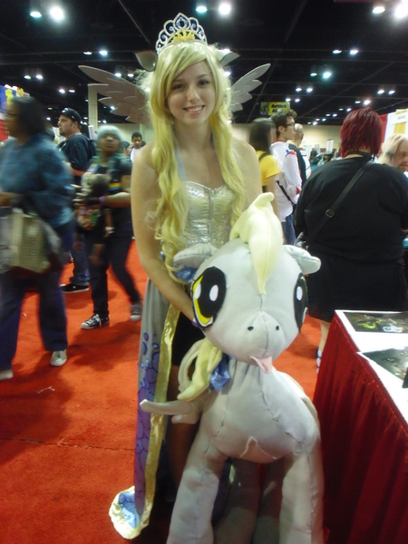 Size: 2448x3264 | Tagged: 2013, artist:katinka0921, convention, cosplay, derpibooru import, derpy hooves, human, irl, irl human, megacon, photo, plushie, princess derpy, safe