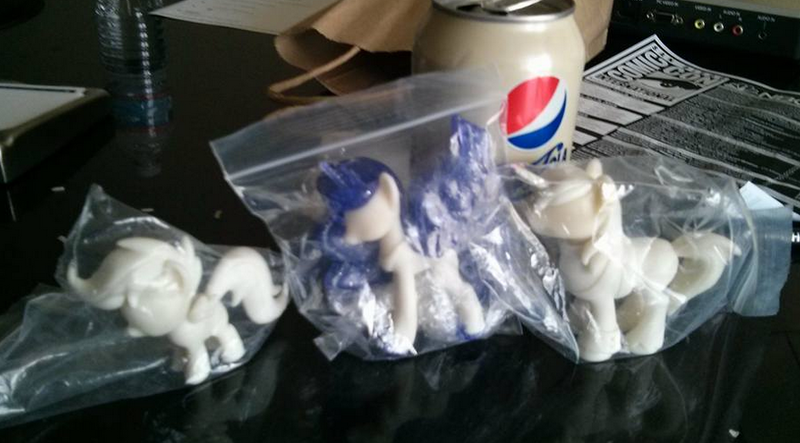 Size: 881x488 | Tagged: derpibooru import, funko, funko mystery minis, pepsi, princess luna, prototype, safe, scootaloo, shining armor, toy