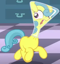 Size: 381x407 | Tagged: safe, derpibooru import, screencap, lemon hearts, unicorn, amending fences, cropped, erlenmeyer flask, filly, flask, flaskhead hearts, horrified, running, science, solo