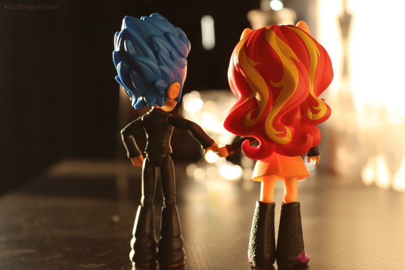 Size: 6000x4000 | Tagged: safe, artist:artofmagicpoland, derpibooru import, flash sentry, sunset shimmer, comic:empathic affection, equestria girls, doll, equestria girls minis, eqventures of the minis, female, flashimmer, male, pre-equestria girls 1, shipping, straight, toy