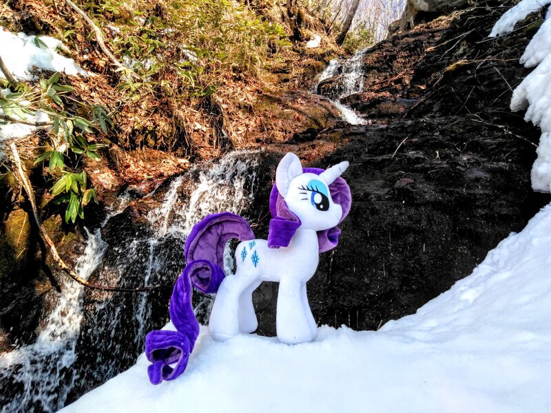 Size: 2080x1560 | Tagged: derpibooru import, irl, photo, photographer:pakapaka1993, plushie, rarity, safe, snow, solo