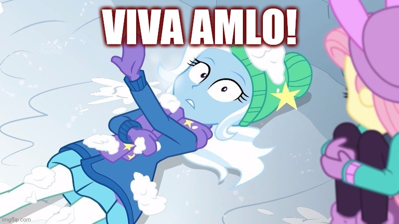 Size: 800x450 | Tagged: safe, derpibooru import, edit, edited screencap, screencap, fluttershy, trixie, equestria girls, equestria girls series, holidays unwrapped, spoiler:eqg series (season 2), andrés manuel lópez obrador, caption, image macro, mexico, spanish, text