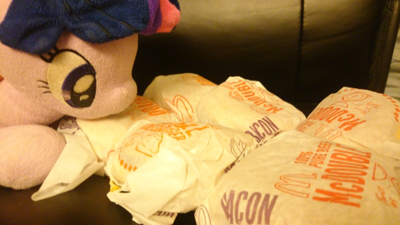 Size: 3840x2160 | Tagged: 4de, burger, cute, derpibooru import, eyes on the prize, food, hamburger, irl, mcdonald's, photo, plushie, safe, twiabetes, twilight burgkle, twilight sparkle, waifu dinner