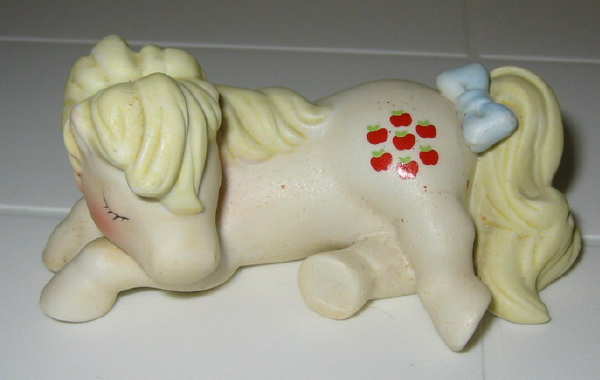 Size: 600x380 | Tagged: applejack (g1), derpibooru import, figurine, g1, irl, merchandise, photo, porcelain, safe, sleeping, solo