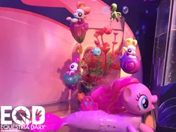 Size: 1200x900 | Tagged: brushable, bubble splash, canterlot & seaquestria castle, cute, cuteness overload, daaaaaaaaaaaw, derpibooru import, equestria daily, hnnng, irl, jelly bee, my little pony: the movie, photo, pinkie pie, playset, safe, sea filly, sea foal, seaponified, seapony (g4), seapony pinkie pie, sea poppy, species swap, toy, toy fair, toy fair 2017, turtle