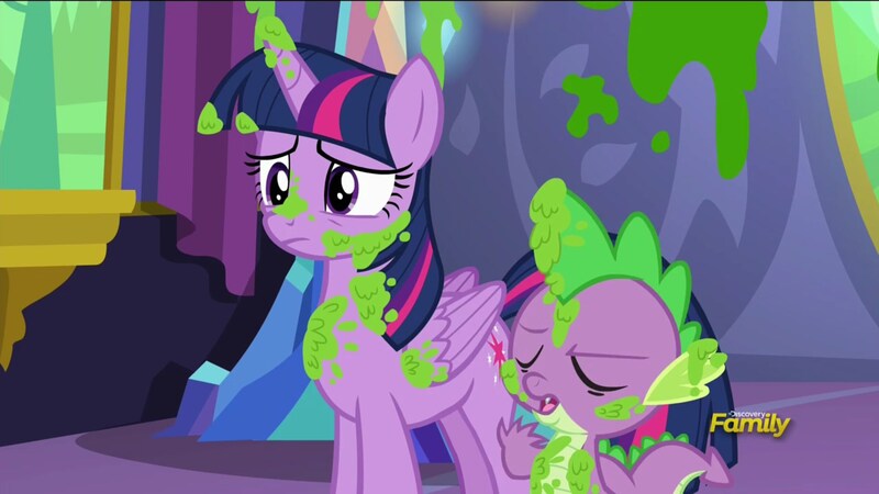 Size: 1920x1080 | Tagged: safe, derpibooru import, screencap, spike, twilight sparkle, twilight sparkle (alicorn), alicorn, dragon, pony, a flurry of emotions, mashed peas, twilight's castle