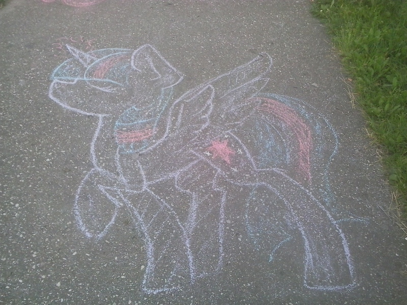 Size: 2048x1536 | Tagged: alicorn, artist:lixthefork, chalk drawing, derpibooru import, photo, safe, solo, traditional art, twilight sparkle, twilight sparkle (alicorn)