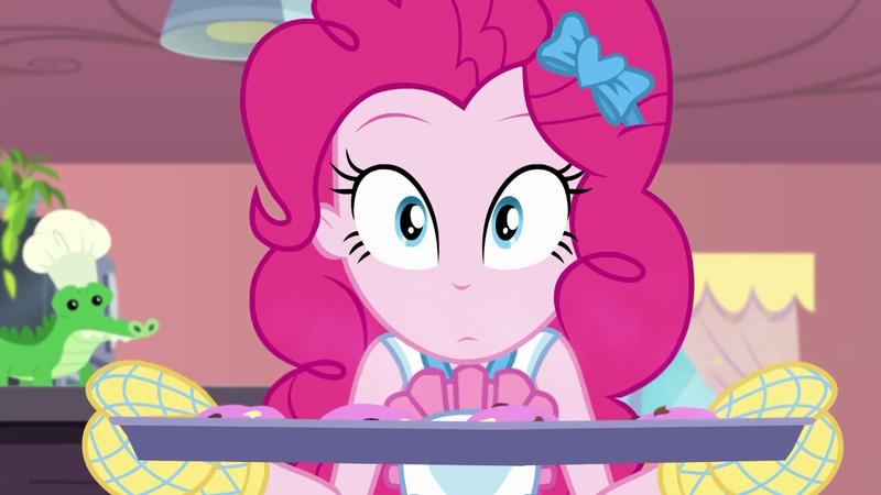 Size: 1280x720 | Tagged: safe, derpibooru import, screencap, gummy, pinkie pie, equestria girls, equestria girls series, the craft of cookies, spoiler:eqg series (season 2), baking, baking sheet, cute, diapinkes, kitchen, looking at you, oven mitts, she knows