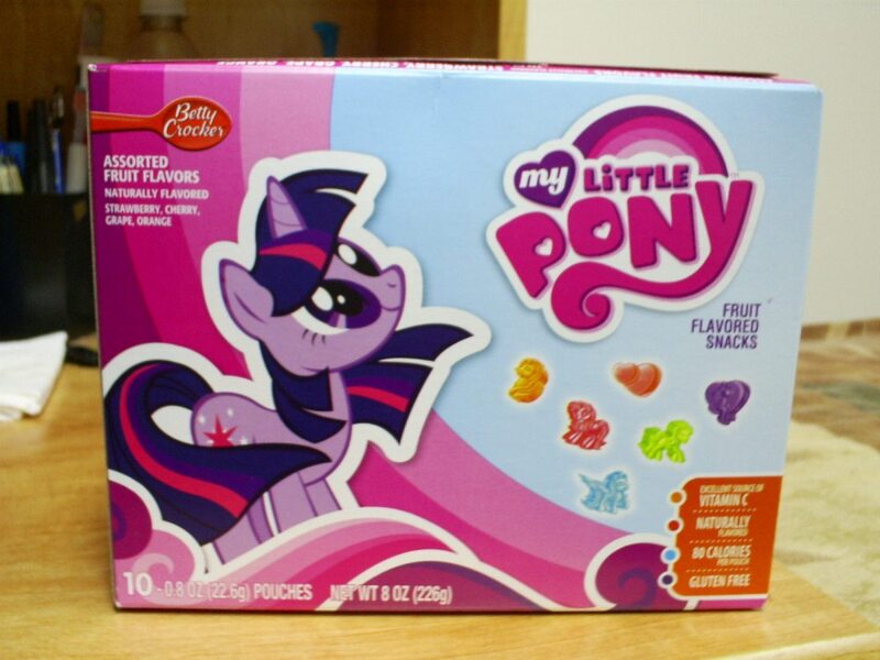 Size: 1000x750 | Tagged: derpibooru import, fruit snacks, safe, twilight is a lion, twilight sparkle