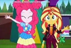 Size: 658x443 | Tagged: safe, derpibooru import, screencap, pinkie pie, sunset shimmer, equestria girls, equestria girls series, sunset's backstage pass!, spoiler:eqg series (season 2), clothes, discovery kids, dress, eyes closed, female, looking at you, spanish, tree, waving, waving at you