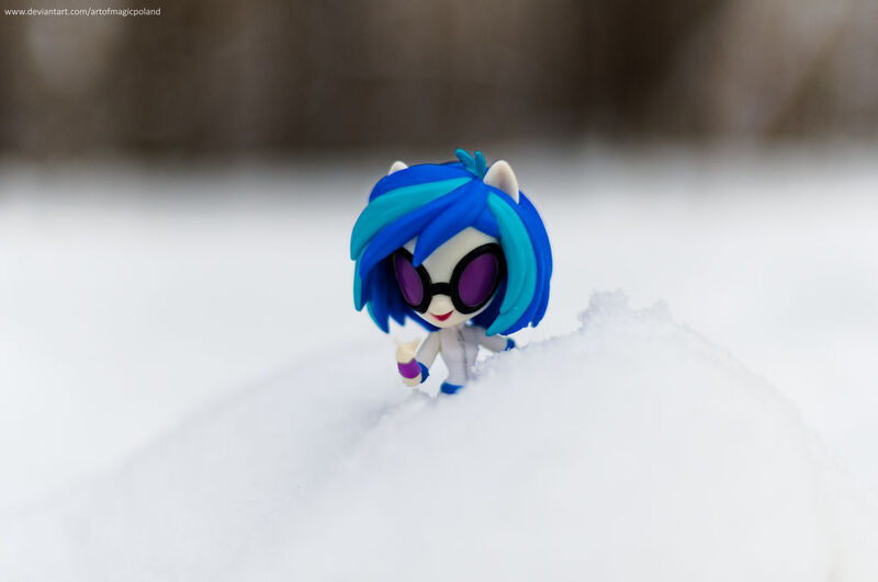 Size: 1024x680 | Tagged: safe, artist:artofmagicpoland, derpibooru import, vinyl scratch, equestria girls, doll, equestria girls minis, photo, pointing, solo, toy