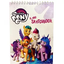 Size: 700x700 | Tagged: safe, derpibooru import, official, hitch trailblazer, izzy moonbow, pipp petals, sunny starscout, zipp storm, earth pony, pegasus, unicorn, my little pony: a new generation, 3d, g5, group, image, italian, jpeg, merchandise, sketchbook