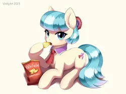 Size: 2570x1928 | Tagged: safe, artist:vinilyart, derpibooru import, coco pommel, earth pony, pony, blushing, chips, eating, female, food, image, mare, png, simple background, solo, spanish, text