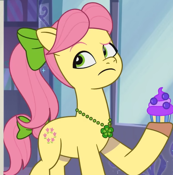 Size: 746x758 | Tagged: safe, derpibooru import, screencap, posey (g5), earth pony, pony, g5, my little pony: tell your tale, spoiler:g5, spoiler:my little pony: tell your tale, spoiler:tyts02e03, cake dragon, cropped, image, png