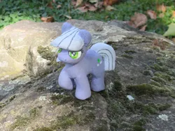 Size: 1280x960 | Tagged: safe, alternate version, artist:malte279, derpibooru import, part of a set, limestone pie, earth pony, pony, g4, animated, concrete, craft, female, image, jpeg, mare, outdoors, sculpture, solo, ytong